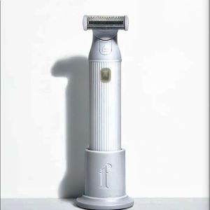 Never opened fur trimmer